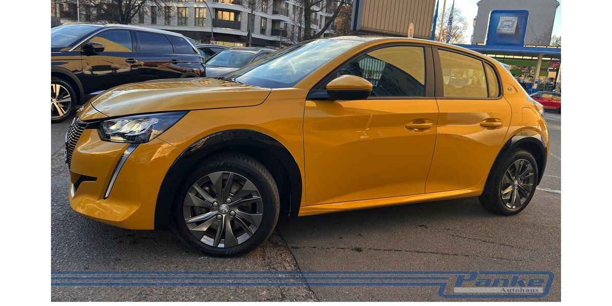 Peugeot 208 e- Active Pack*SHZ*NAVI*Tempo*LED*PDC* 47.070 km 12.990 &euro; Berlin 13187