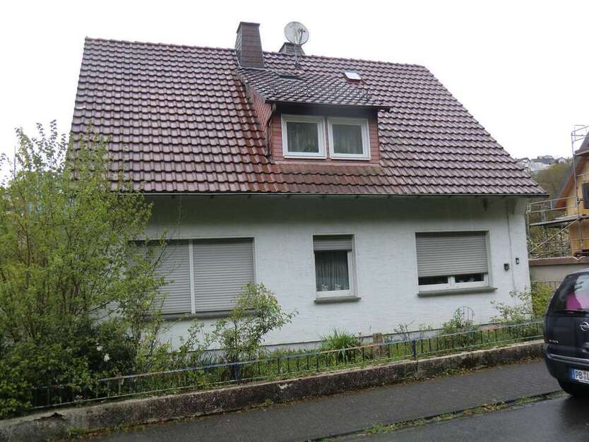 Haus zum Kaufen in Büren 90.000 € 124 m²