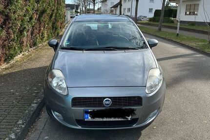 Fiat Punto 130.000 km 2.700 &euro; Offenburg 77656