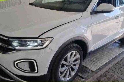 VW T-Roc 82.494 km 24.510 &euro; Mainburg 84048