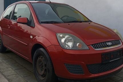 Ford Fiesta 105.500 km 2.980 &euro; Leimbach 36433