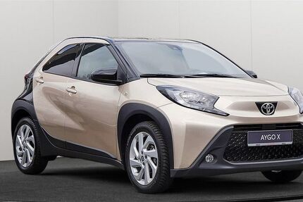 Toyota Aygo (X) 16.000 km 15.990 &euro; Rellingen 25462