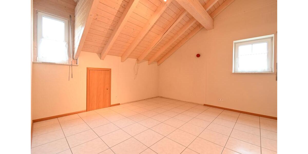 Maisonettenwohnung Emmendingen - 6.5 Zimmer, 224 m&sup2;, 2.480&euro; | Angebot:26066448