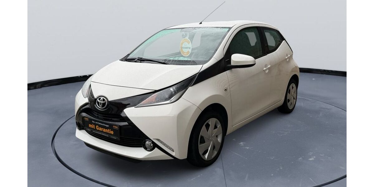 Toyota Aygo (X) 81.500 km 6.800 &euro; Kelkheim 65779