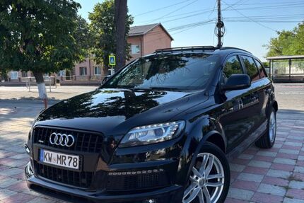 Audi Q7 238.000 km 17.300 € Schönefeld 12529