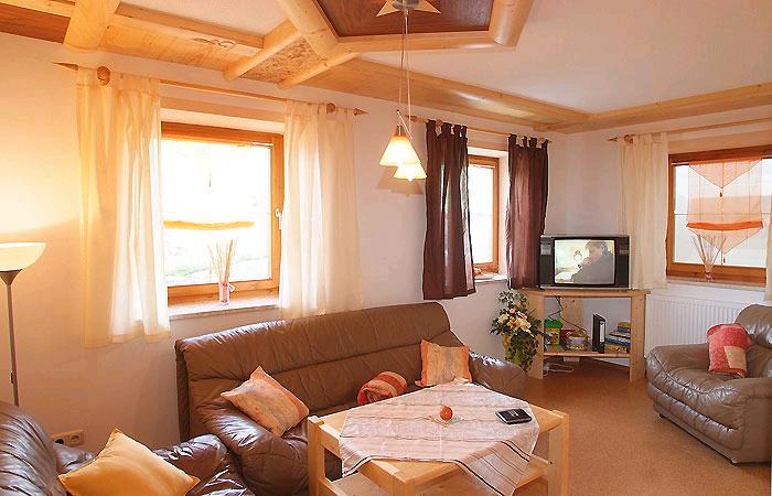 Terrassenwohnung Achslach - 1 Zimmer, 75 m&sup2;, 750&euro; | Angebot:26185119