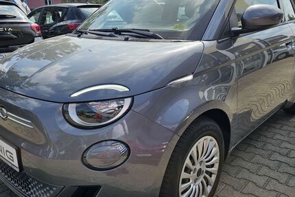 Fiat 500 9.215 km 23.999 € Cottbus 03044