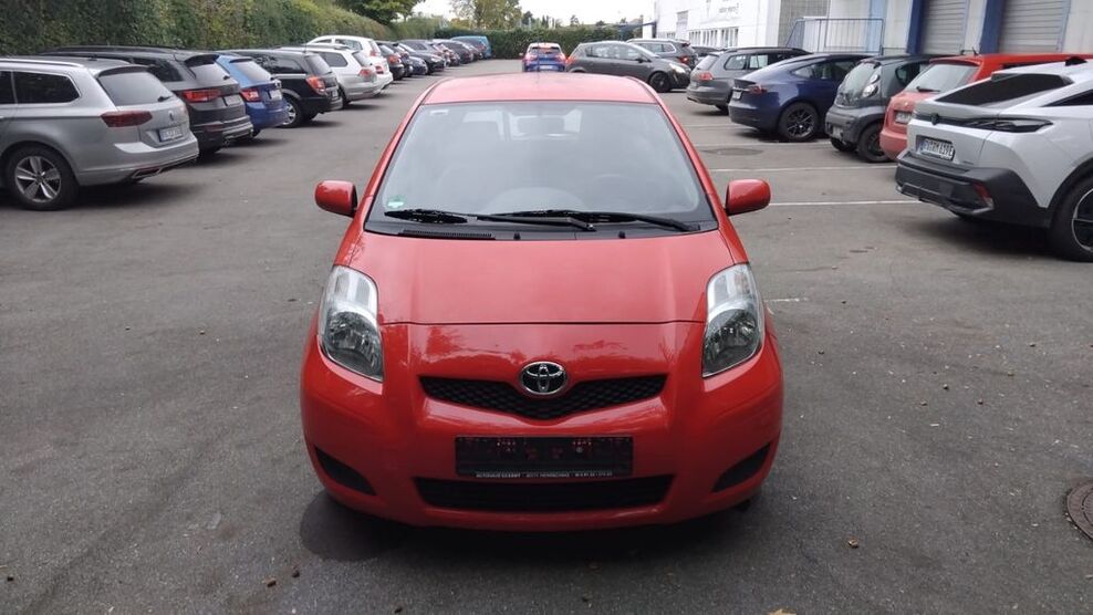 Toyota Yaris 118.000 km 3.799 € Weingarten 88250