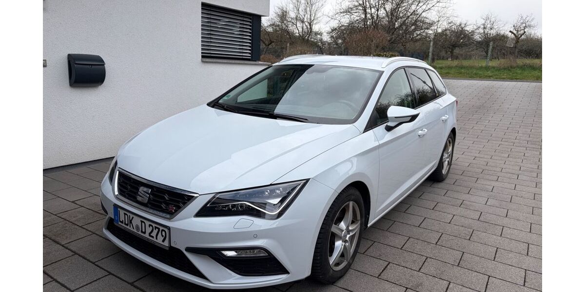 Seat Leon 35.600 km 17.500 &euro; Herborn 35745