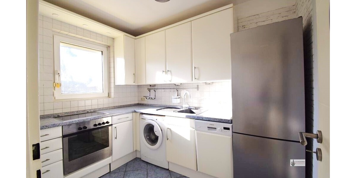 Große 71 m² 3 Zimmer Wohnung mit Einbauküche und Balkon 3 zimmer