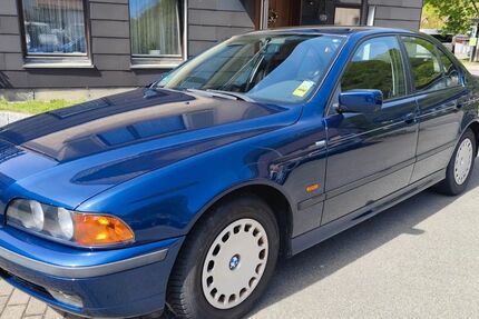 BMW 523 179.000 km 4.950 &euro; Lichtenstein 72805