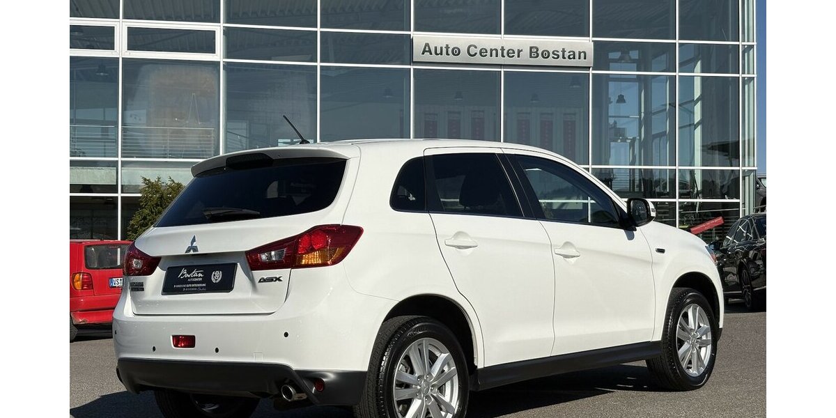 Mitsubishi ASX Basis 2WD PDC/KLIMA/SITZHEIZUNG/USB/1.HAND 46.244 km 5.700 &euro; Villingen-Schwenningen 78054