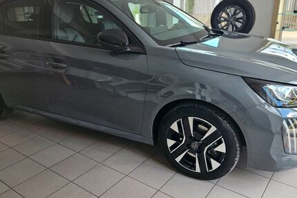 Peugeot 208 21.811 km 18.290 &euro; Altenstadt / Iller 89281