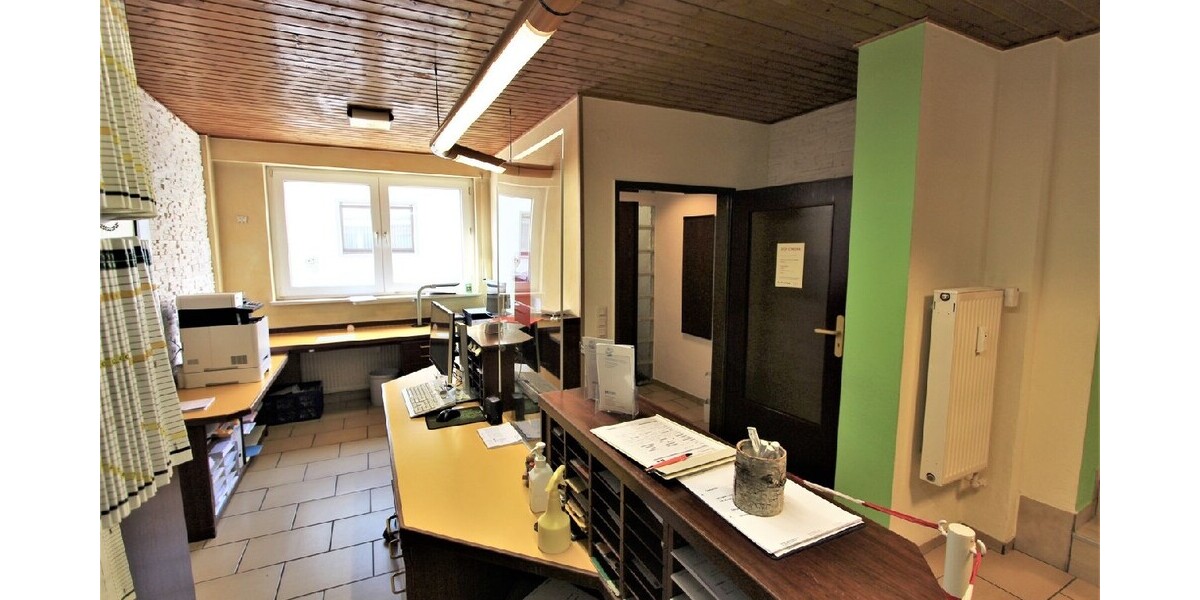 albero:) Arzt, Rechtsanwalt, Notar, Praxis etc. 8 zimmer