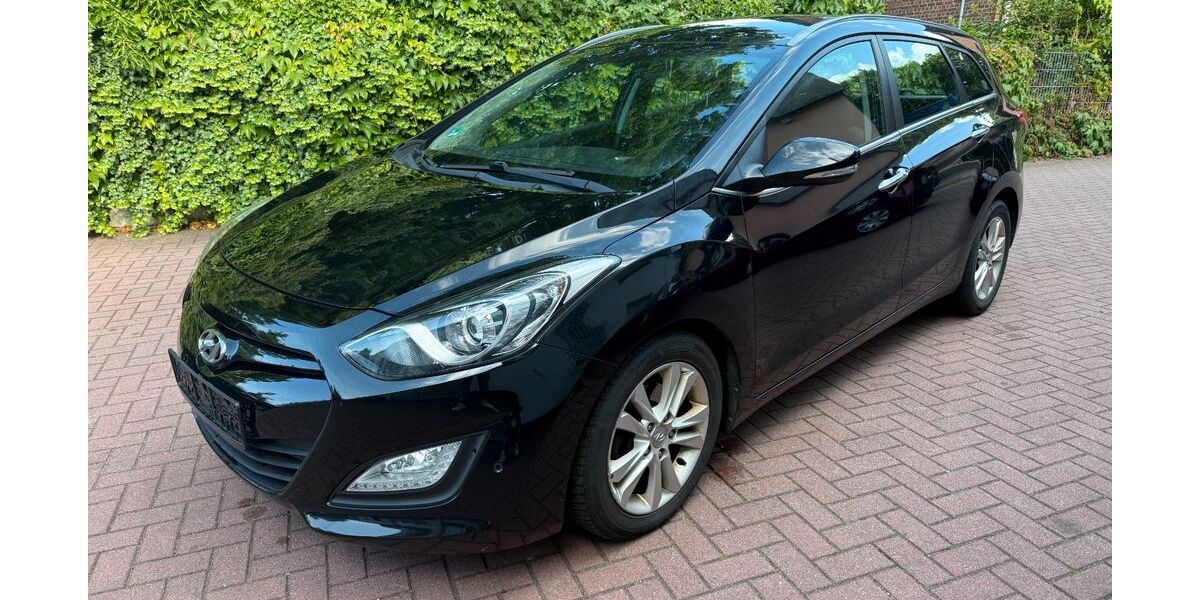 Hyundai i30 140.000 km 6.950 &euro; Hamburg 21149