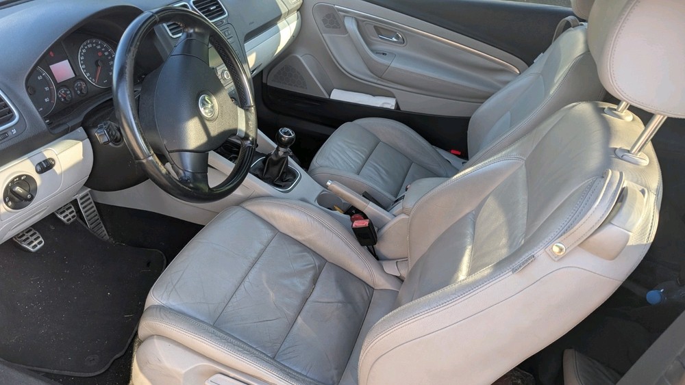 VW Eos 180.000 km 5.750 &euro; Alfdorf 73553