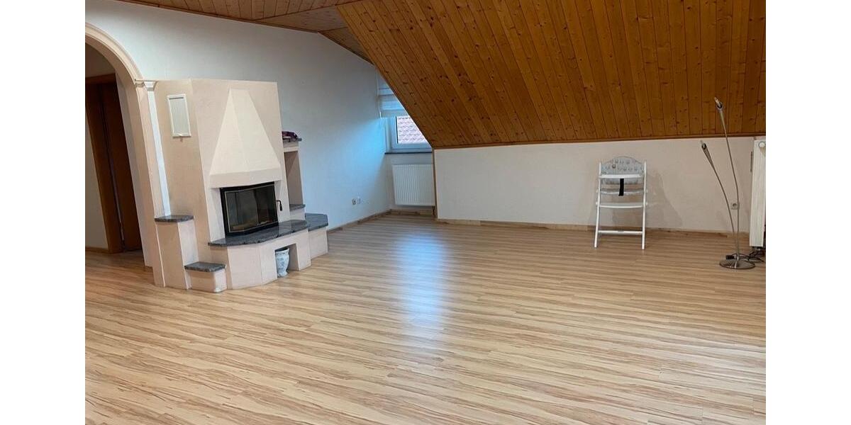 Dachgeschoßwohnung Halver - 3 Zimmer, 70 m&sup2;, 663&euro; | Angebot:24868263