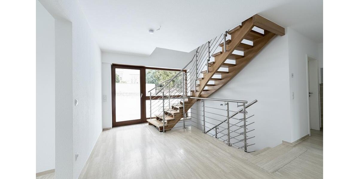 Maisonettenwohnung Ispringen - 5 Zimmer, 212 m&sup2;, 1.800&euro; | Angebot:24770668