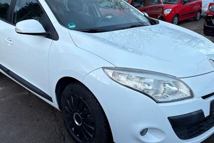 Renault Megane 184.500 km 3.999 € München 81245