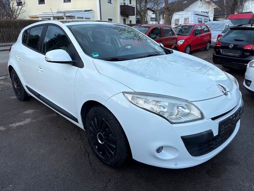 Renault Megane 184.500 km 3.999 € München 81245