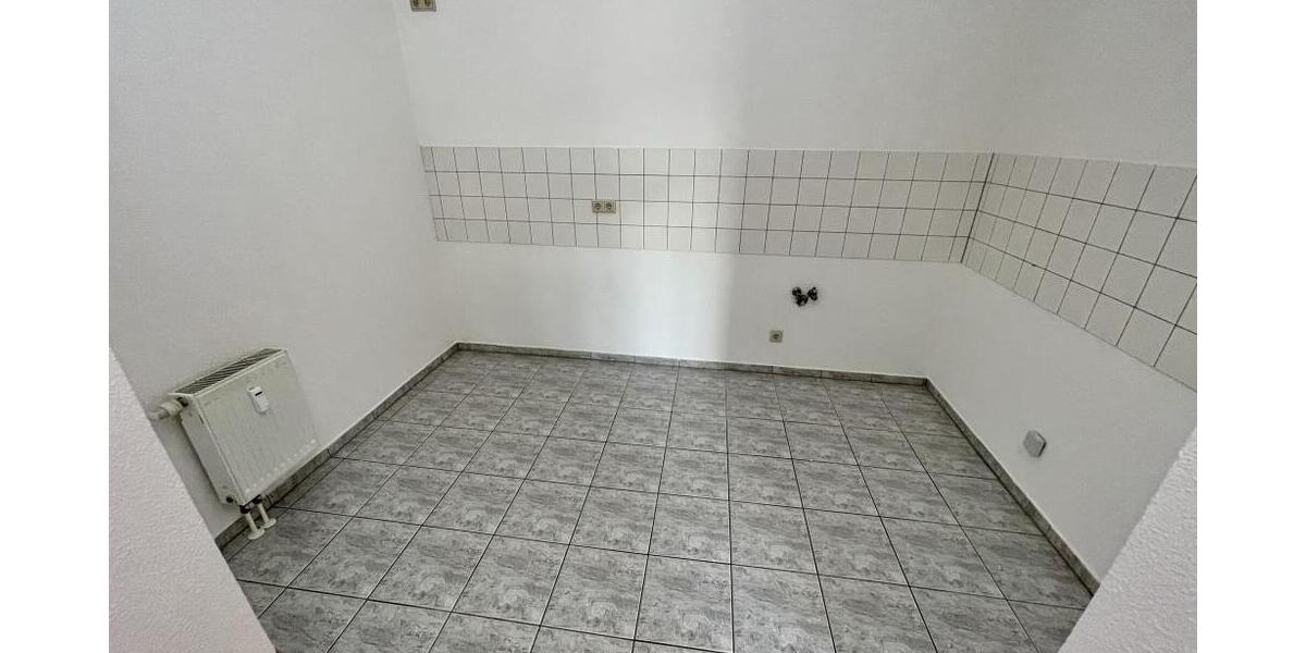 Schicke Wohnung mit Balkon und Aufzug nahe dem Stadtzentrum in ruhiger Lage! - Dachgeschoßwohnung Gera Ostviertel | Angebot:26994115