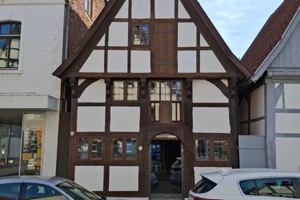 Haus Lemgo - 5 Zimmer, 115 m&sup2;, 750&euro; | Angebot:25551418