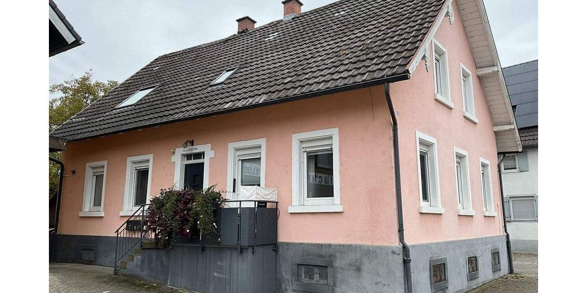Zweifamilienwohnhaus in Friesenheim 6 zimmer