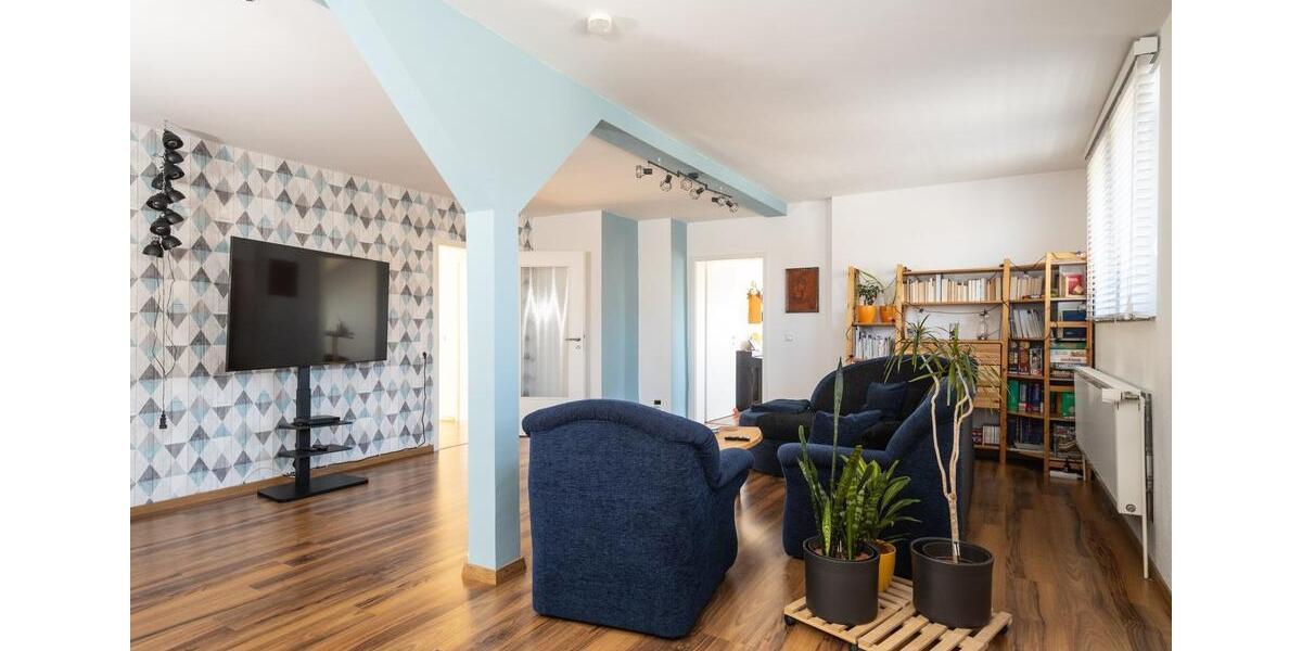 Dachgeschoßwohnung Braunschweig Westliches Ringgebiet - 5 Zimmer, 120 m&sup2;, 380.000&euro; | Angebot:27122040
