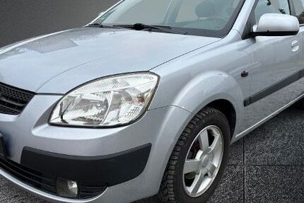 Kia Rio 118.660 km 2.490 &euro; Erfurt 99089