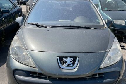 Peugeot 207 160.000 km 799 &euro; Römerberg 67354