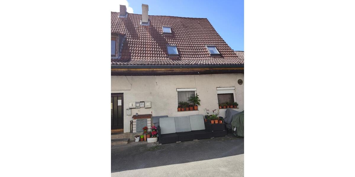 Mehrfamilienhaus, Wohnhaus Hallstadt - 14 Zimmer, 210 m&sup2;, 195.000&euro; | Angebot:26935180