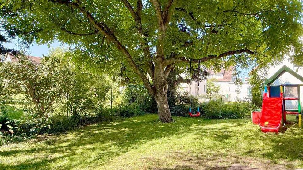 Charmantes Einfamilienhaus in ruhiger Lage von Nbg.-Worzeldorf! 4 zimmer