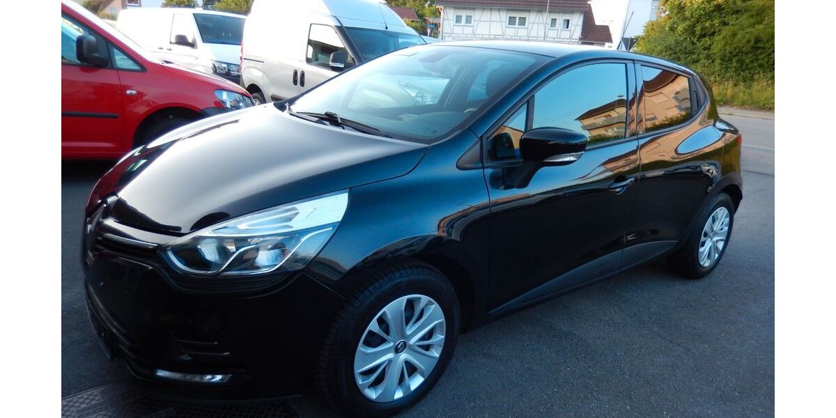 Renault Clio 144.350 km 6.999 &euro; Mosbach/Neckarelz 74821