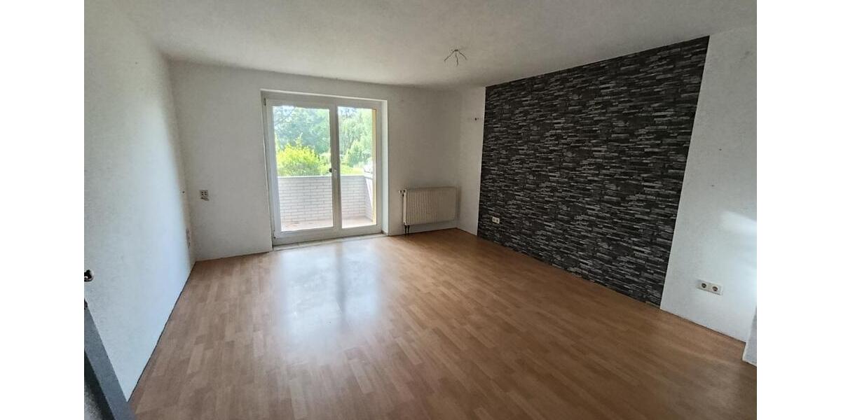 Erdgeschoßwohnung Leuna - 3 Zimmer, 59 m&sup2;, 357&euro; | Angebot:25073333