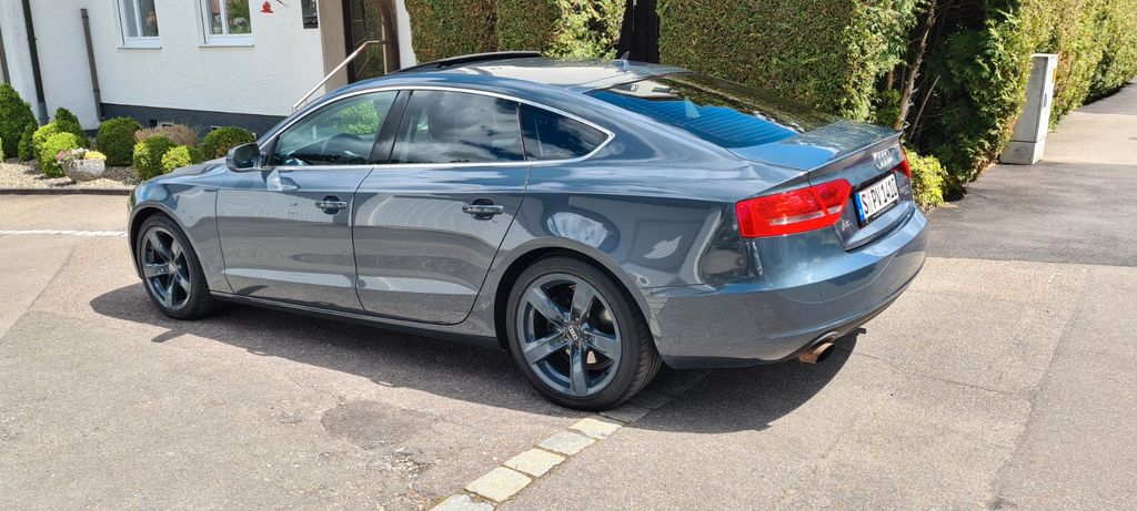 Audi A5 250.000 km 9.900 &euro; Stuttgart 70619