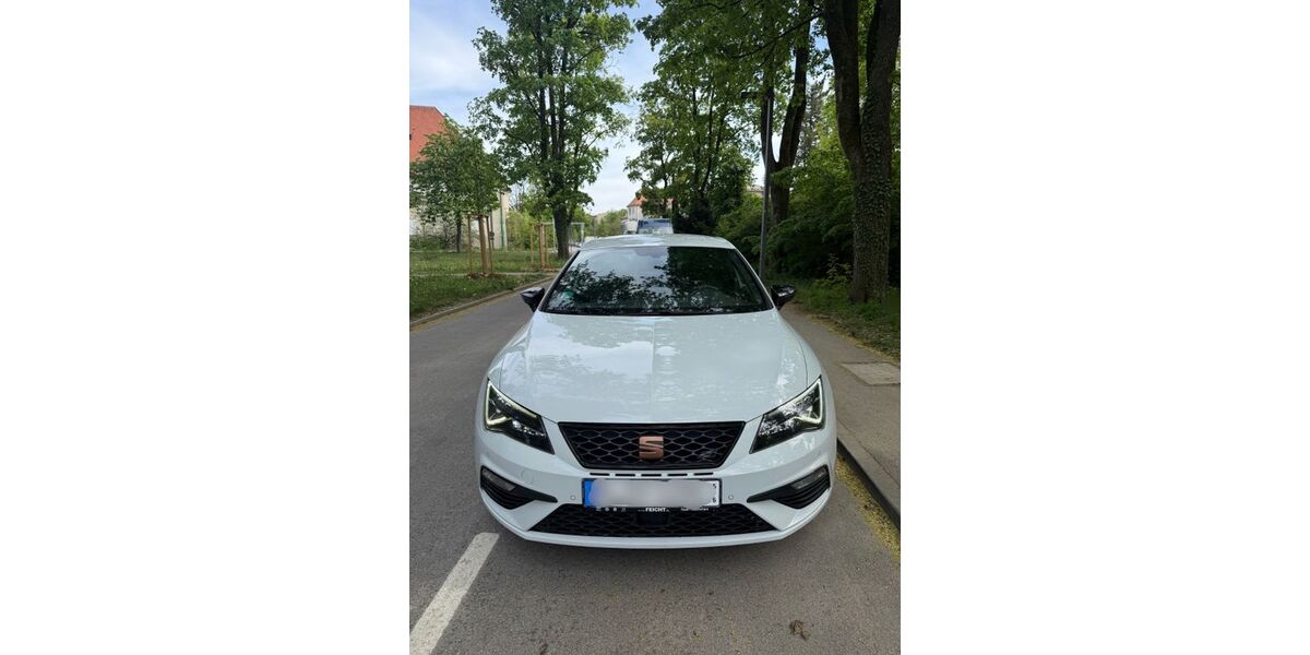 Seat Leon 87.659 km 21.999 &euro; Haar 85540