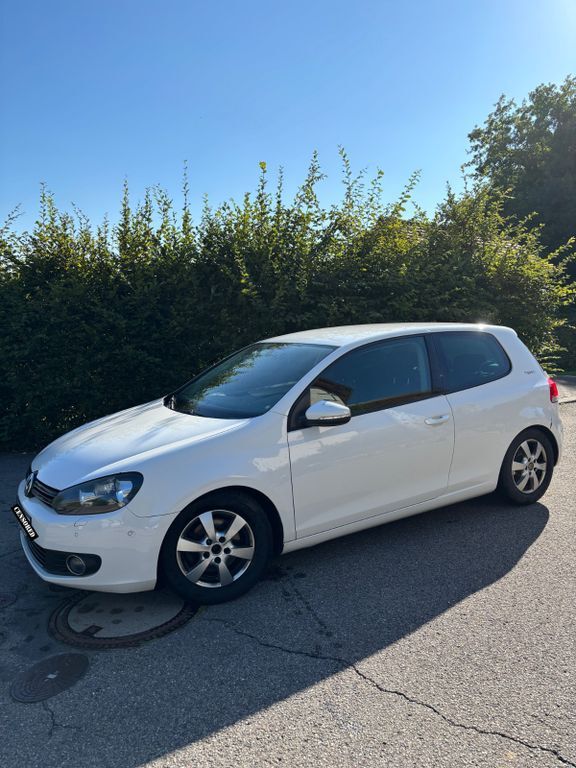 VW Golf 153.000 km 4.200 € Billigheim 74842