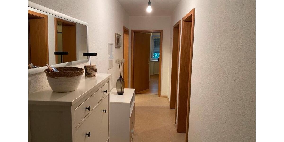 Etagenwohnung Wetter (Hessen) - 2 Zimmer, 64 m&sup2;, 1.020&euro; | Angebot:25285677