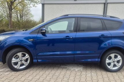 Ford Kuga 86.600 km 14.490 &euro; Königsbrunn 86343