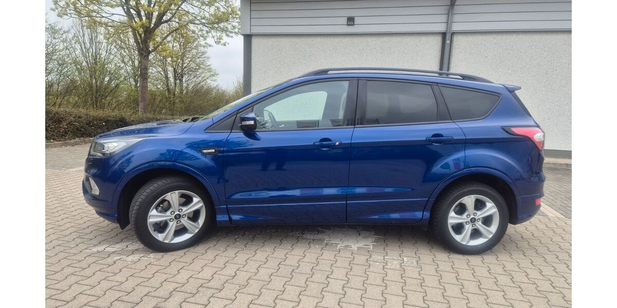 Ford Kuga 86.600 km 14.490 &euro; Königsbrunn 86343
