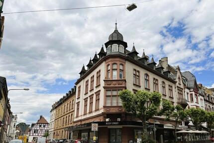 Große DG 5ZKBGWC mit Einbauküche (WG geeignet) in Biebrich