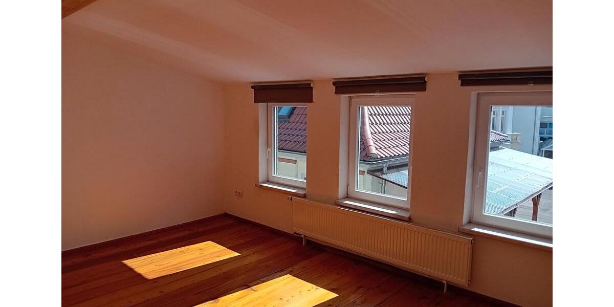 Einfamilienhaus Coburg - 3 Zimmer, 160 m&sup2;, 1.390&euro; | Angebot:26556485