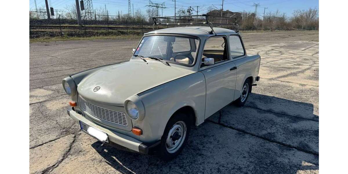 Trabant P601 45.551 km 4.450 &euro; Dresden 01259