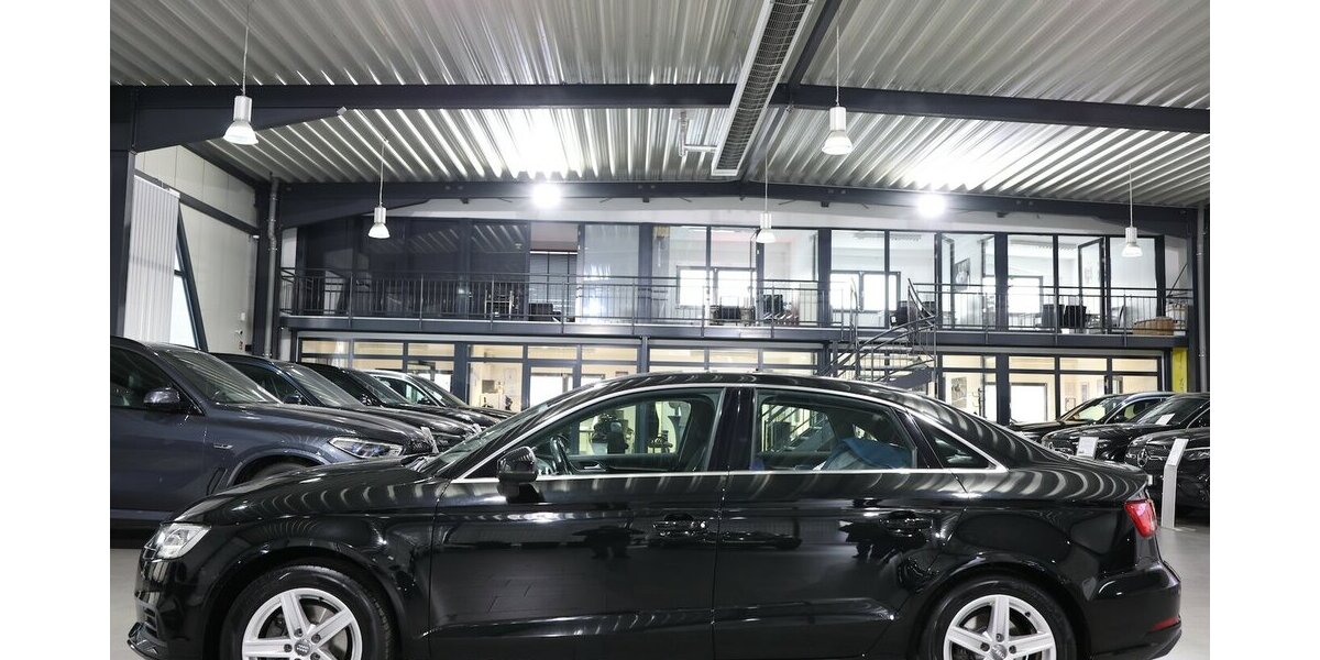 Audi A3 LIMOUSINE 1.4 TFSI BUSINESS / VIRTUAL-COCKPIT 119.000 km 15.444 &euro; Hamm 59077