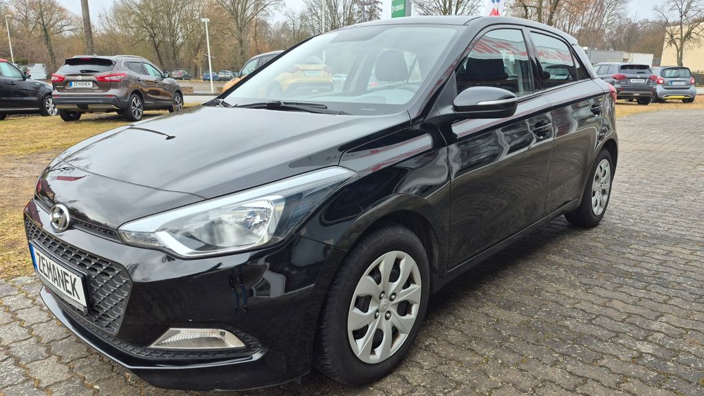 Hyundai i20 71.950 km 9.990 &euro; Zehdenick 16792