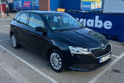 Skoda Fabia 91.000 km 9.599 &euro; Sindelfingen 71063