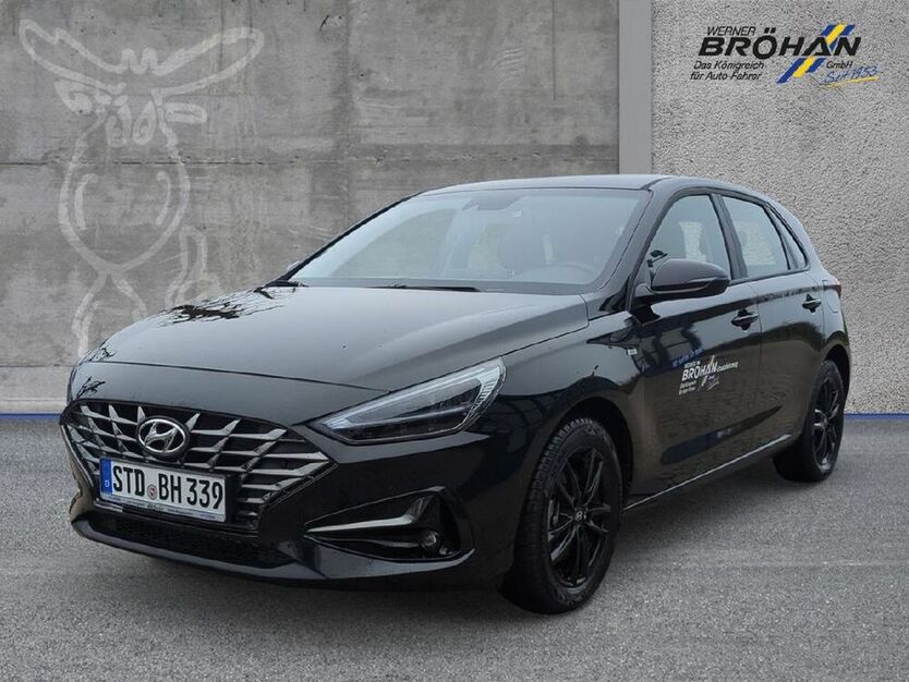 i30