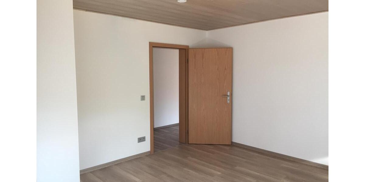 Wunderschöne 4-Raum-Wohnung mit Wohnküche & Garage in Erfurt 4 zimmer