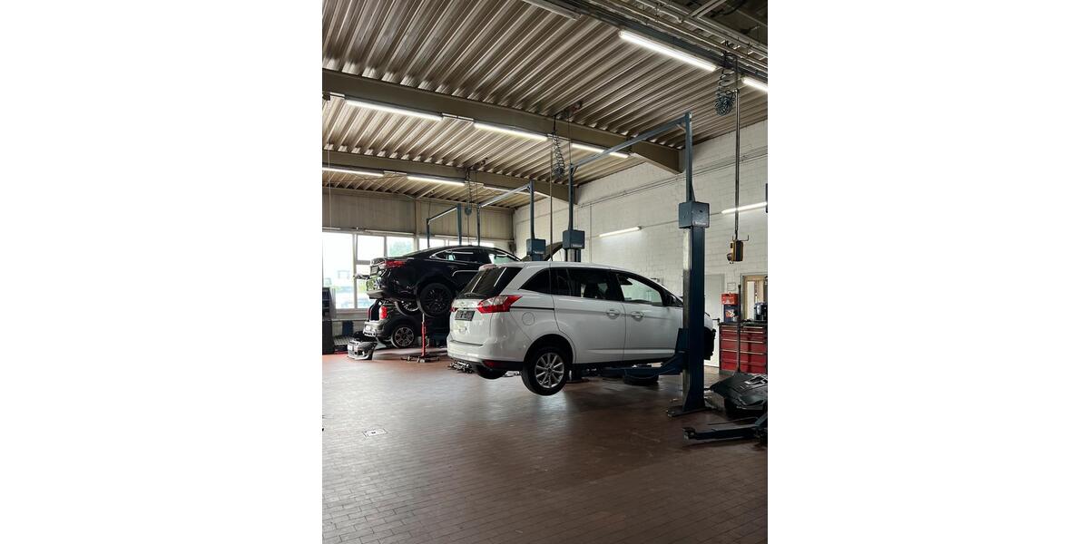 Kfz-Werkstatt mit 5 Hebebühnen & Büro in Laatzen zu vermieten zimmer