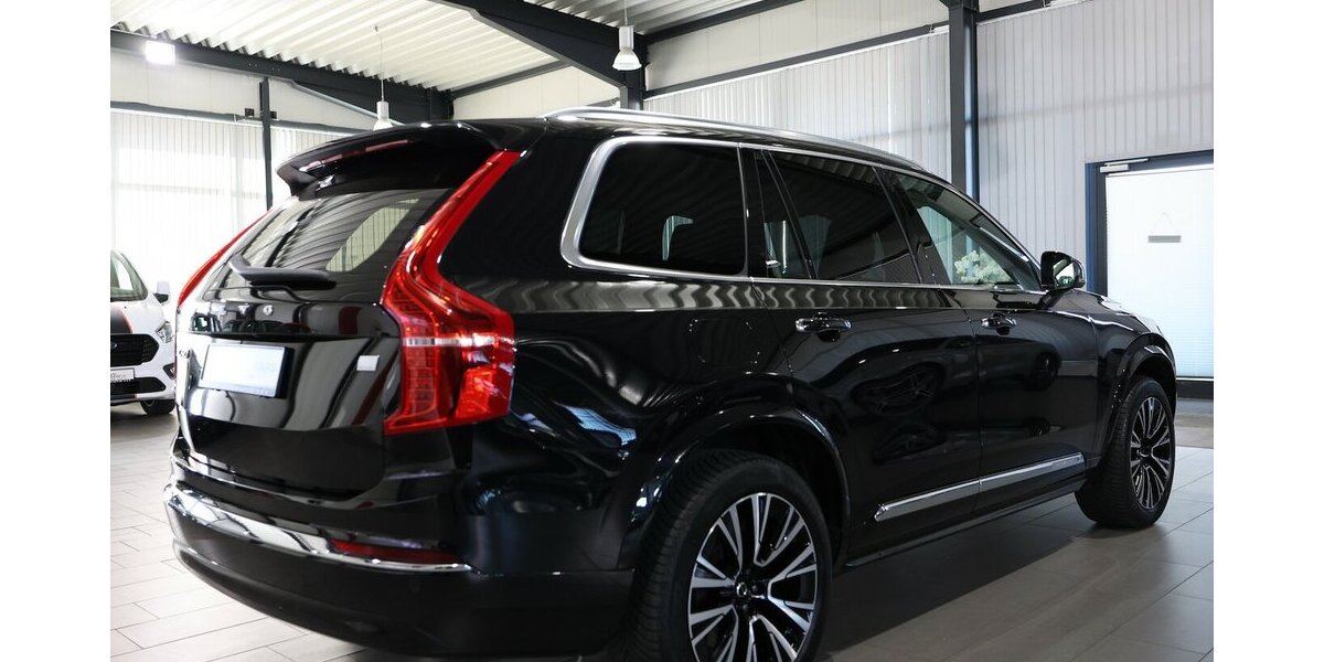 Volvo XC90 PLUS-BRIGHT RECHARGE AWD P-HEV T8 7-SITZER 79.000 km 48.888 &euro; Hamm 59077